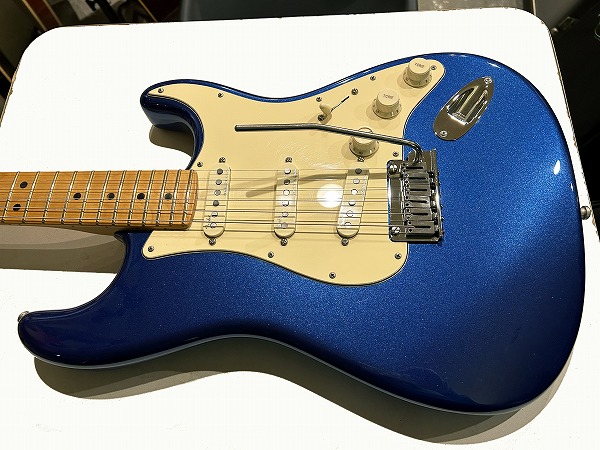 Fender USA 2019年製 American Ultra Stratocaster Maple Cobra Blue